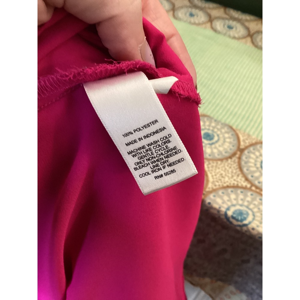 Express The Portofino Shirt Hot Pink Roll Tab Sleeve Button Down Blouse XS - Picture 5 of 5